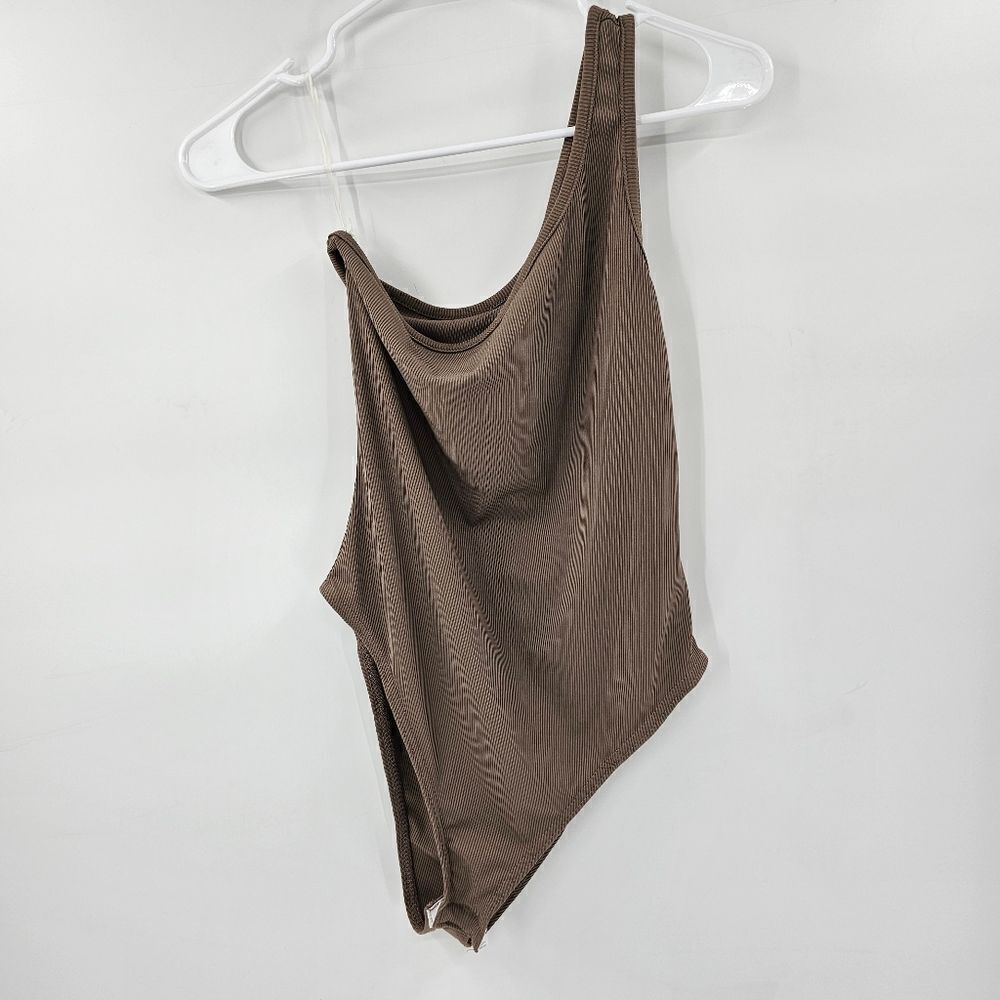 Brown one shoulder bodysuit off ribbed medium